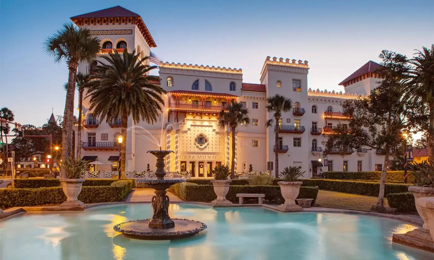 Commercial Roofing for Hospitality Groups in League City, TX