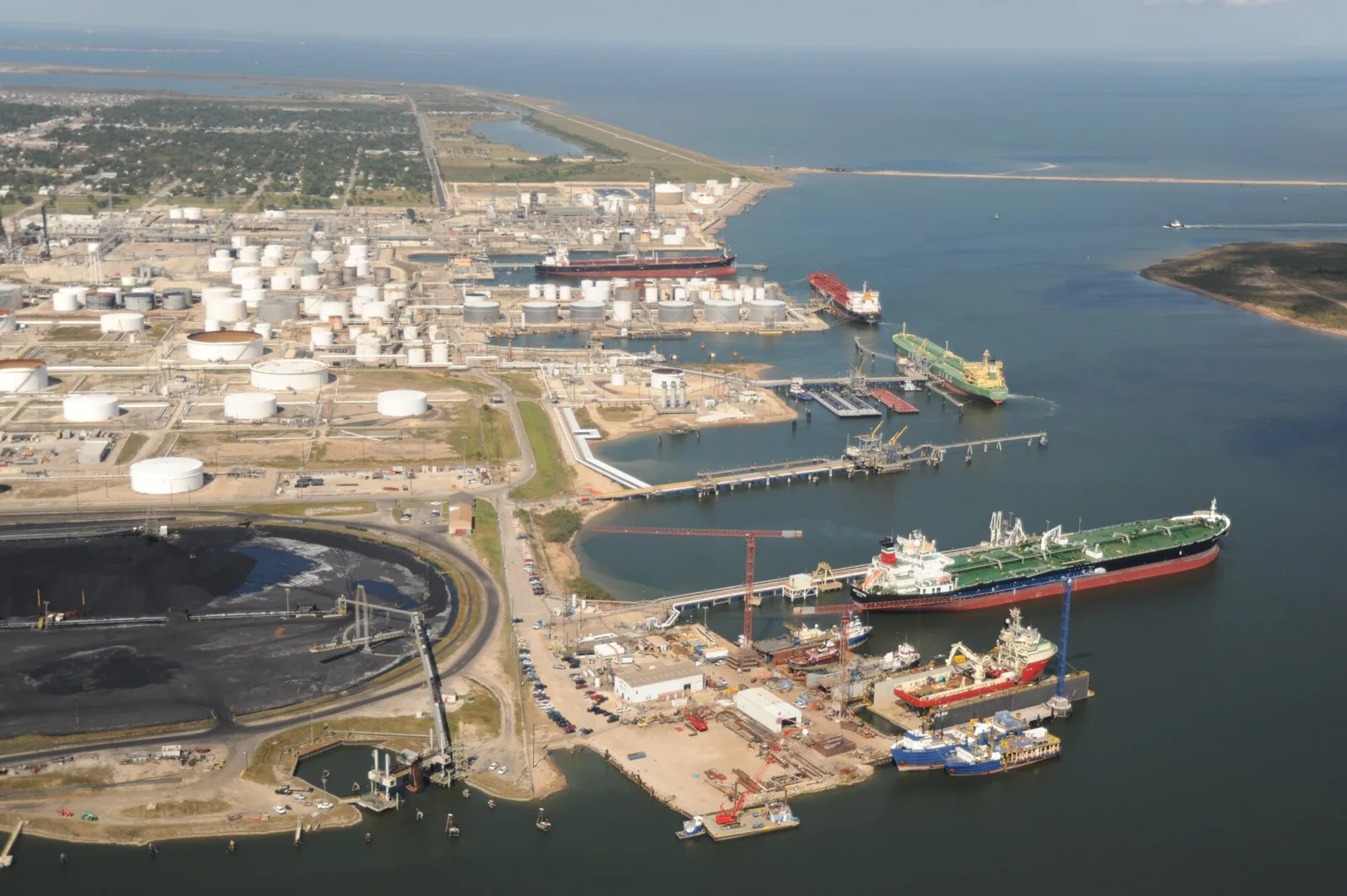 Commercial Roofing in Texas City Industrial and Port District, TX